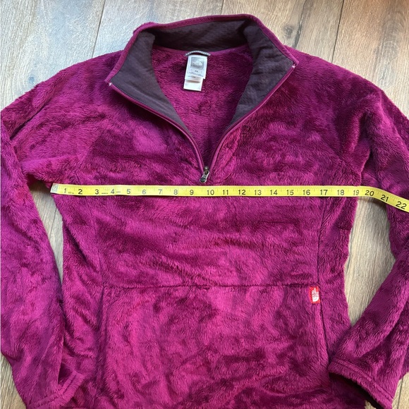 The North Face Magenta Quarter Zip Fleece Sweatshirt Pullover Medium Velour - Picture 9 of 11
